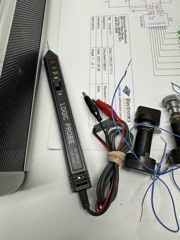 Elenco Electronics XK-700 Digital/Analog Trainer