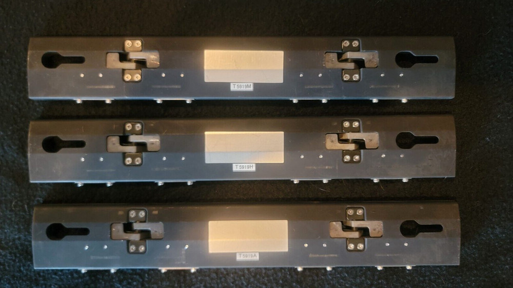 Clamp Set For Screen 4xxx