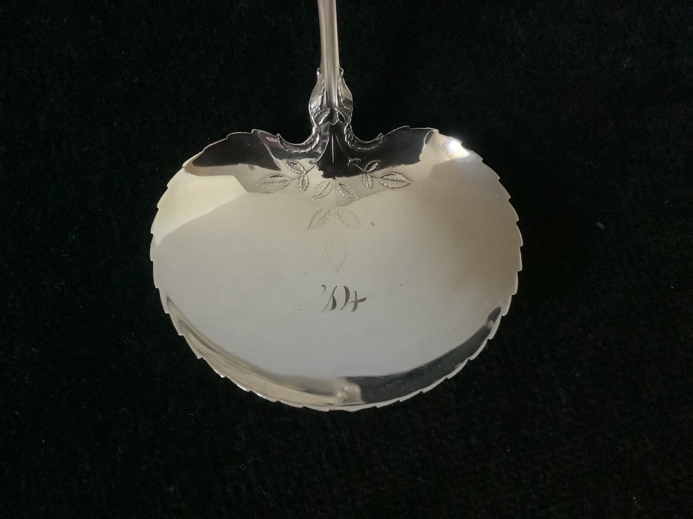 Whiting Division ROSE BUD nut spoon