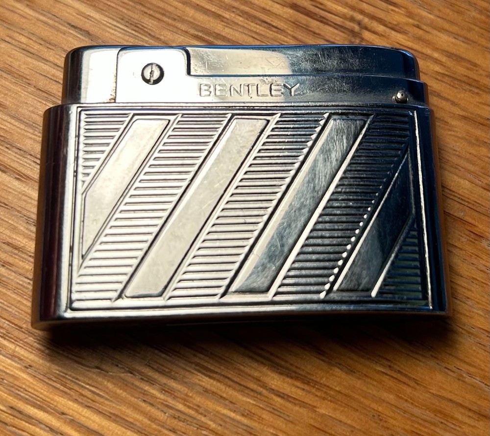 Ventage Ronson Veraflame Comet 500 Cigarette Lighter & Bentley Cigarette Lighter