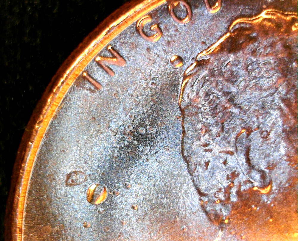 2022p Lincoln cent w/ planetarium in background