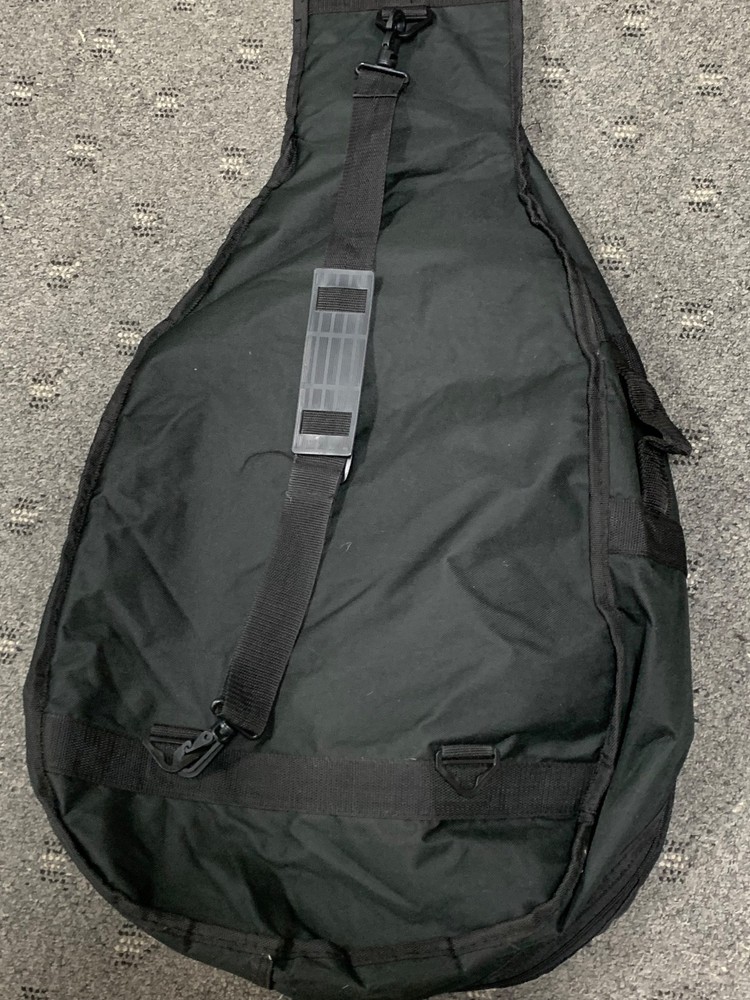Fender Soft Guitar Case w/ Pockets Black 41" Overall Length