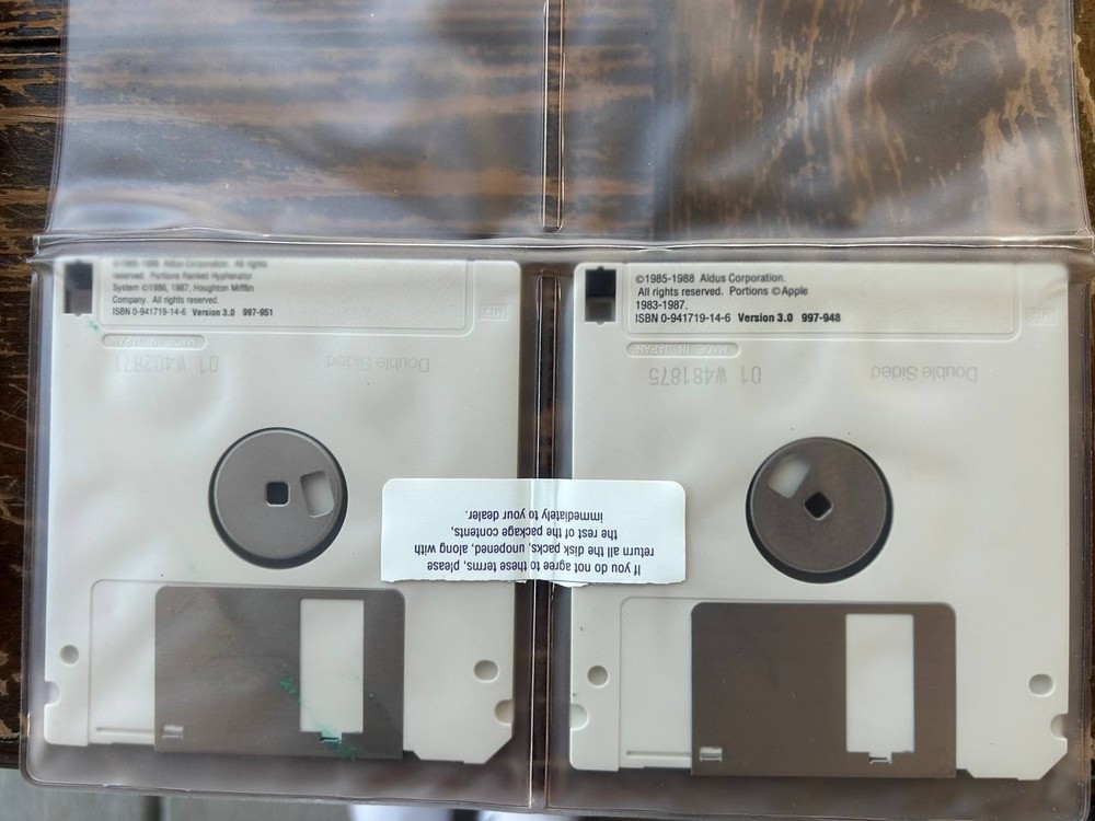 Aldus PageMaker 3.0 Macintosh Software 4 Disks Manuals Box