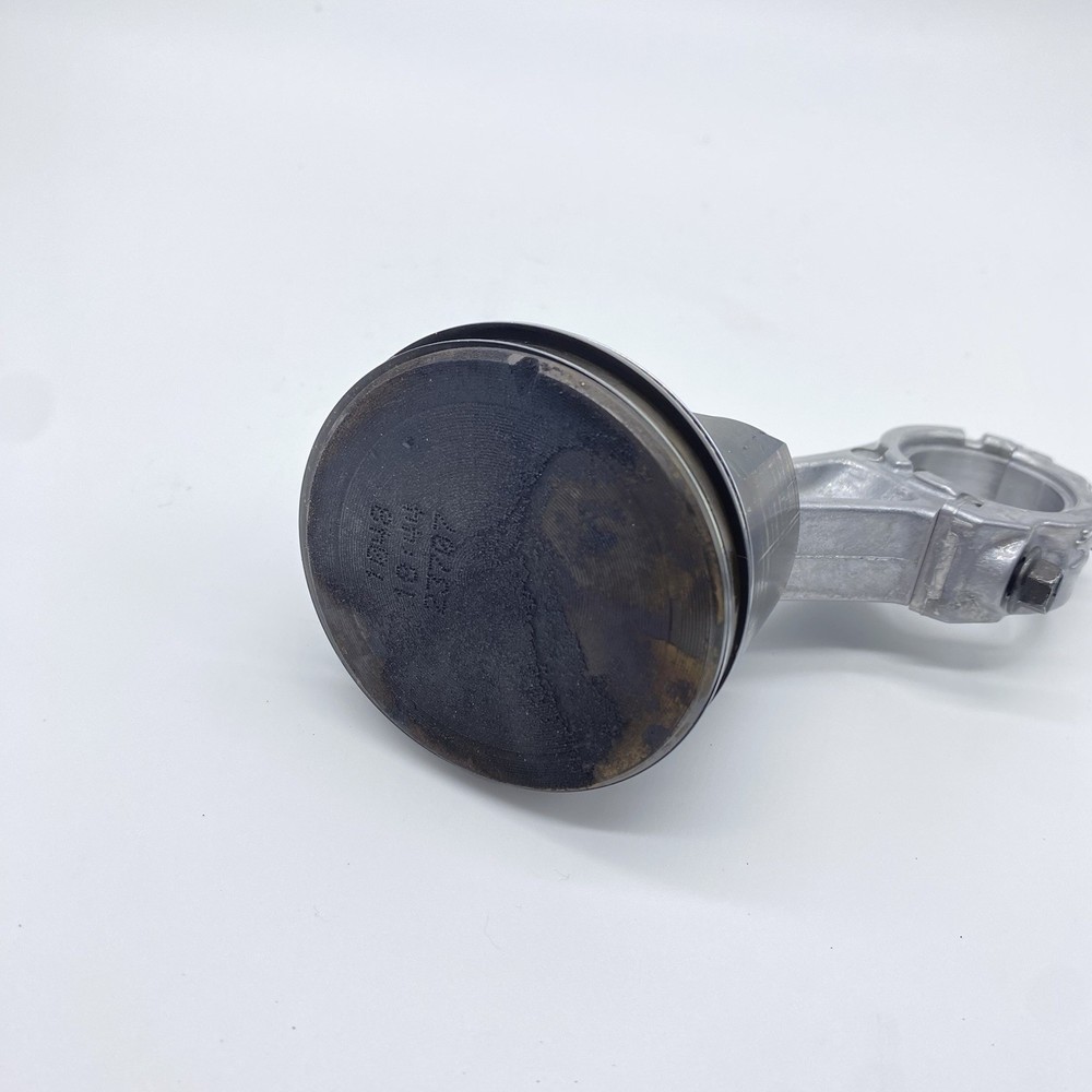 OEM Briggs & Stratton Piston 84003122 / Connecting Rod 796470