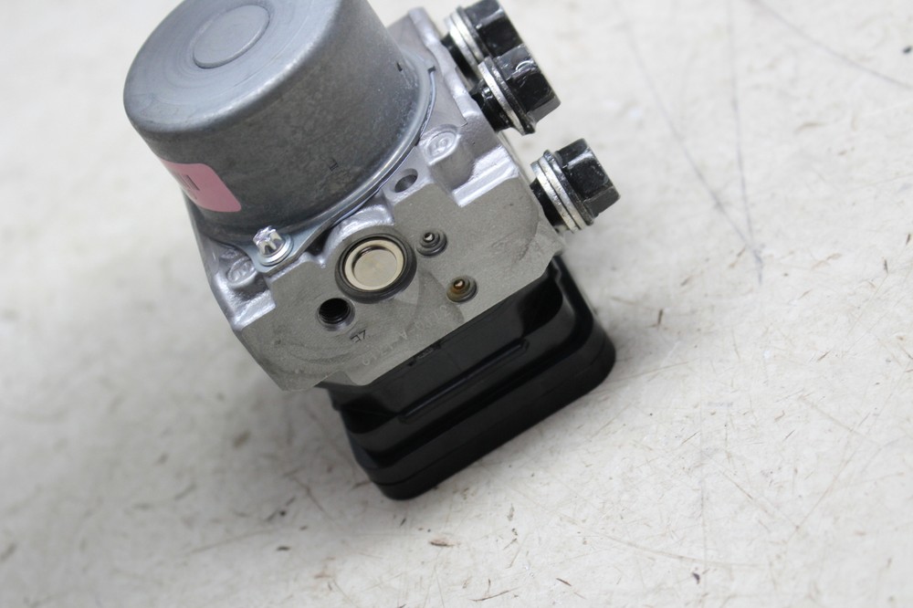 2024-2025 KAWASAKI Z500 ABS PUMP UNIT MODULE