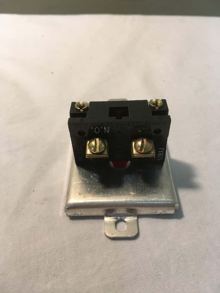Killark XCS-OB2 Single Pushbutton Cover Assembly with Device Hazardous Locations