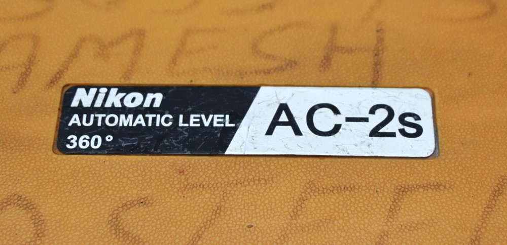 Nikon AC-2s Automatic level with hard Case.