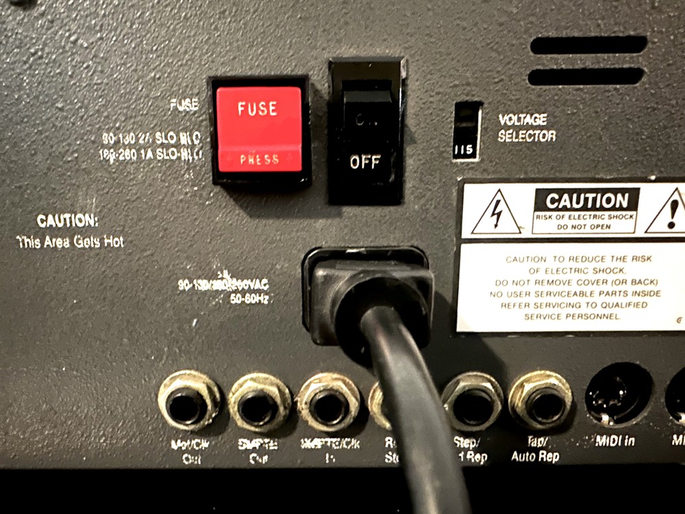 Original Grey Emu SP1200 Sampling Drum Machine SP-1200 E MU vintage