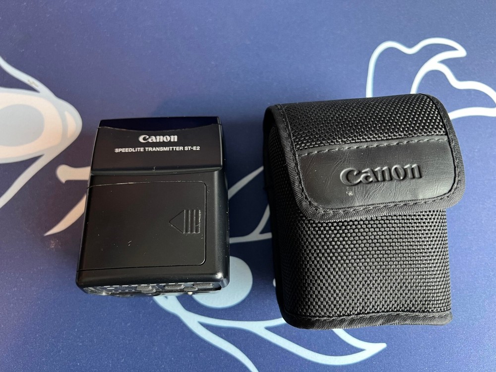 Canon Speedlite Transmitter ST-E2 with Case
