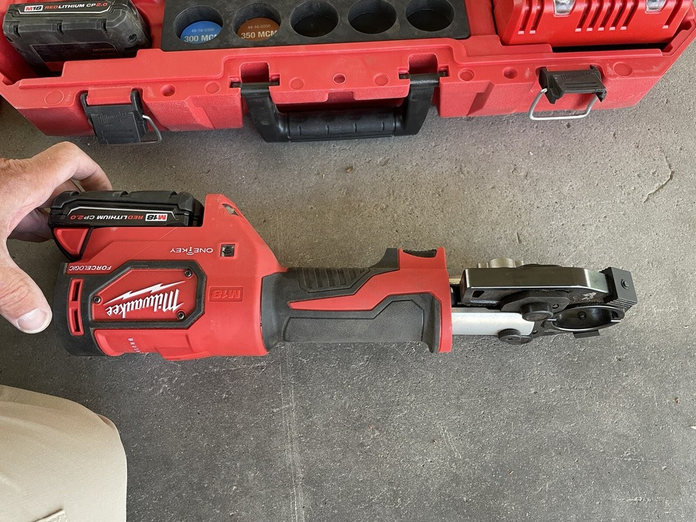 Milwaukee Force Logic Crimper Kit