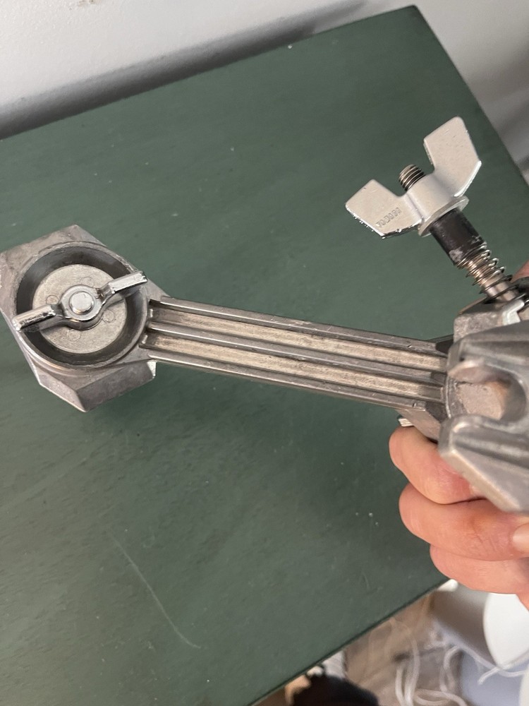 Yamaha AC 910 Rack Klammer Used