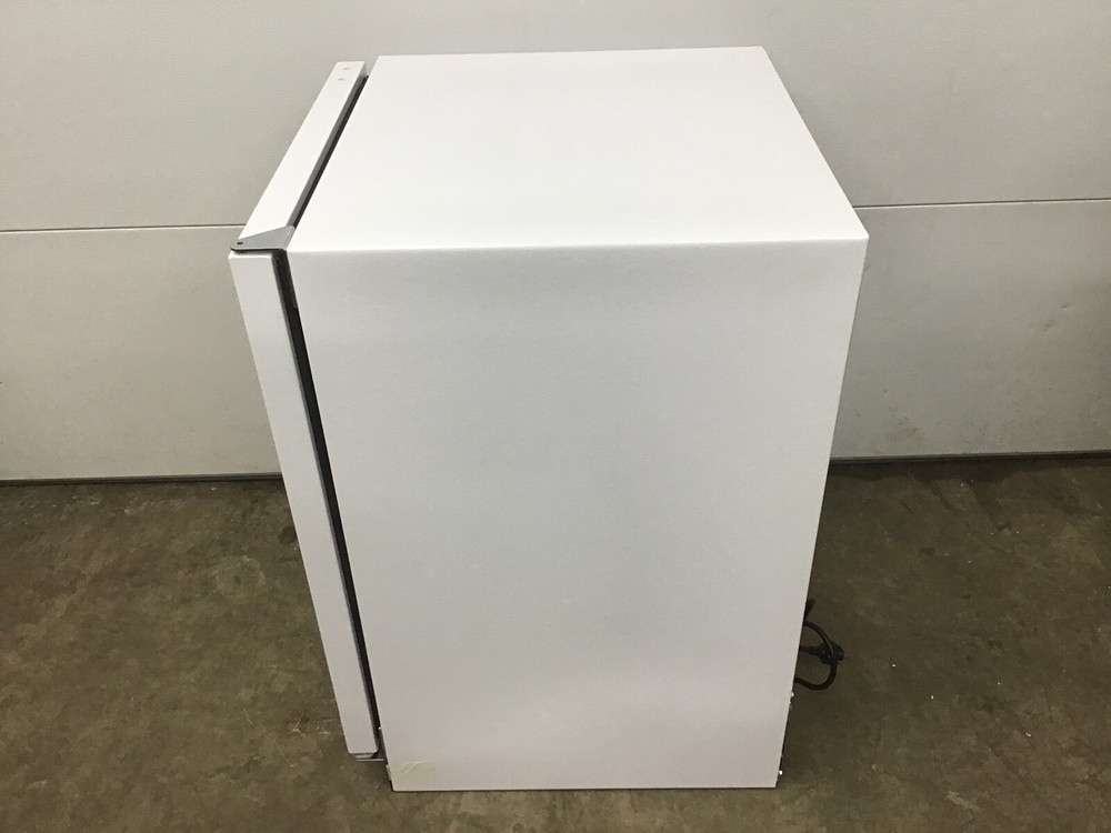 MARVEL SCIENTIFIC - MS24RAS4RW1 Refrigerator 4.6 cu ft Refrigerator Capacity