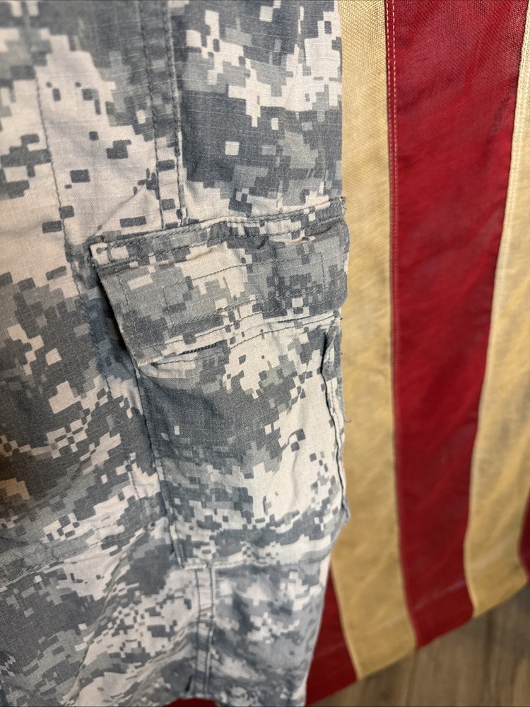 Small Regular - Army Combat Pants FR ACU Digital Camo USGI 5307