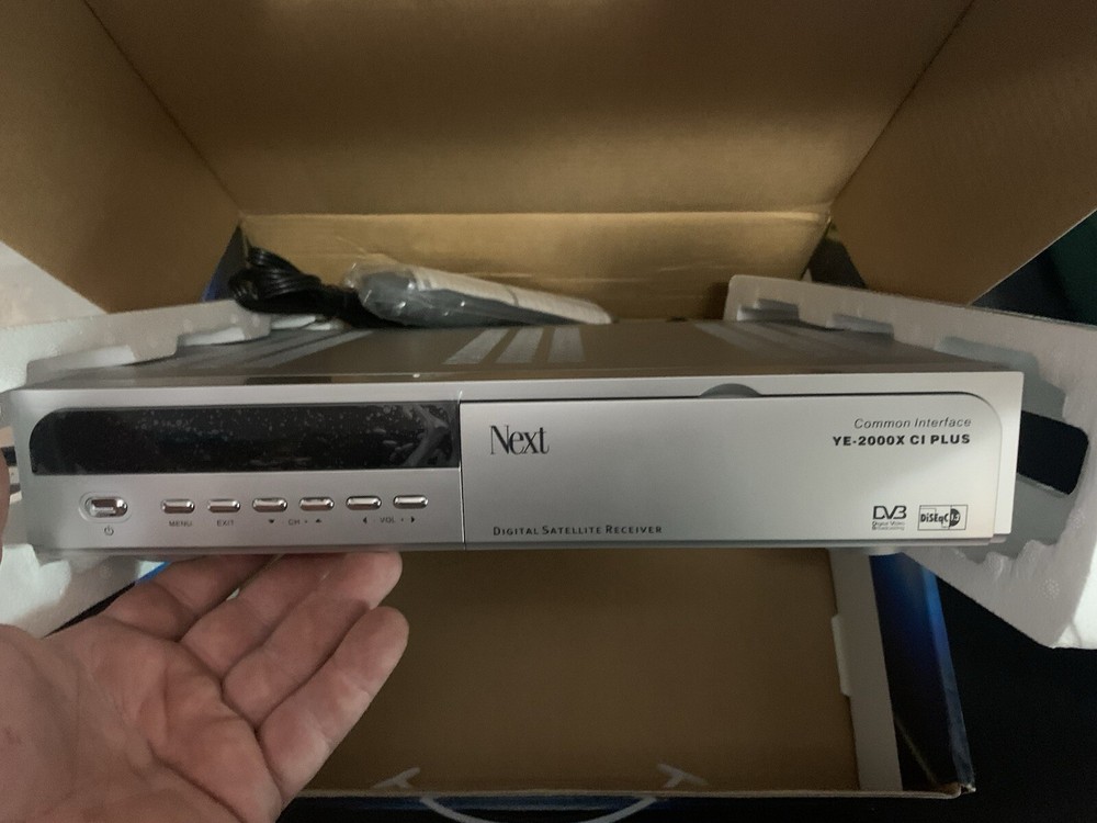 Next YE-2000X CI PLUS Common Interface Satellite Receiver