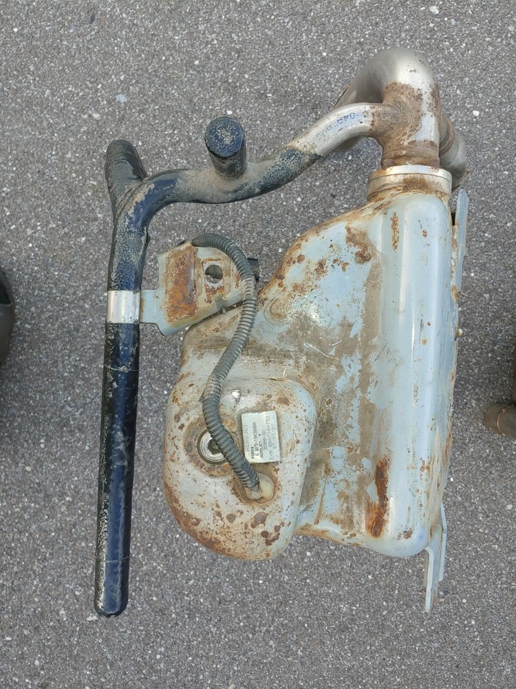 FORD CROWN VICTORIA FIRE SUPRESSION SYSTEM MAIN TANKS