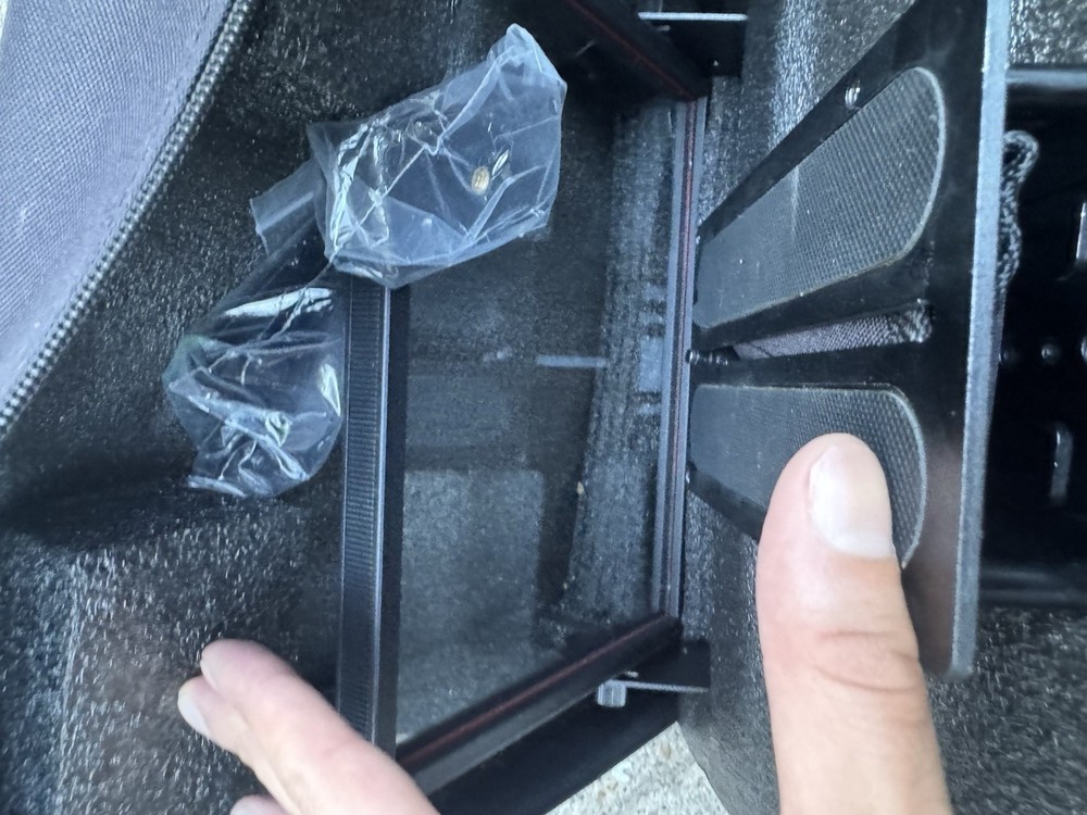 Open Box Glide Gear TMP 100 Teleprompter with Case