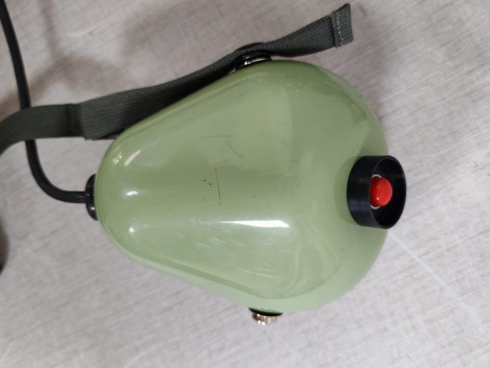 David Clark H9910 Headset-Mic Shield 41031G-01-missing headpad