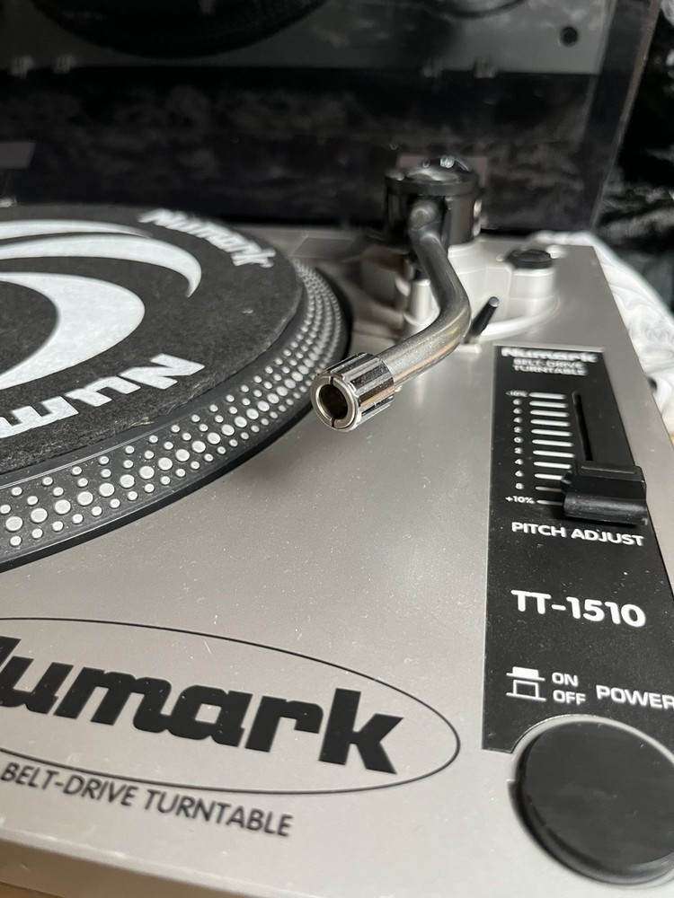 Numark TT-1510 Belt Drive Turntable/ Record Player-Partially Tested