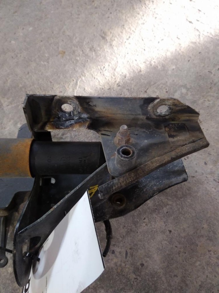 For 2020 KENWORTH T680 CAB MOUNT,BRACKET Left , MN
