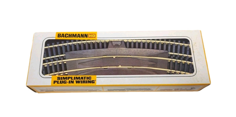 Bachmann HO Scale Electric Train Set 11 Piece Track Bridge Power Pack Engine Car