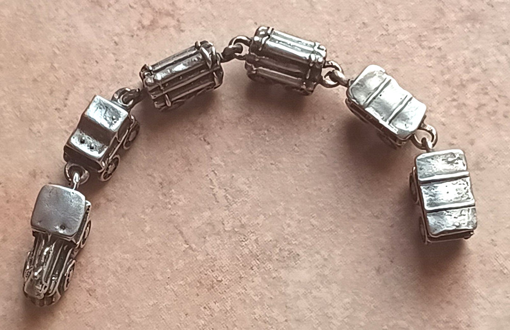 Miniature Silver 800, train