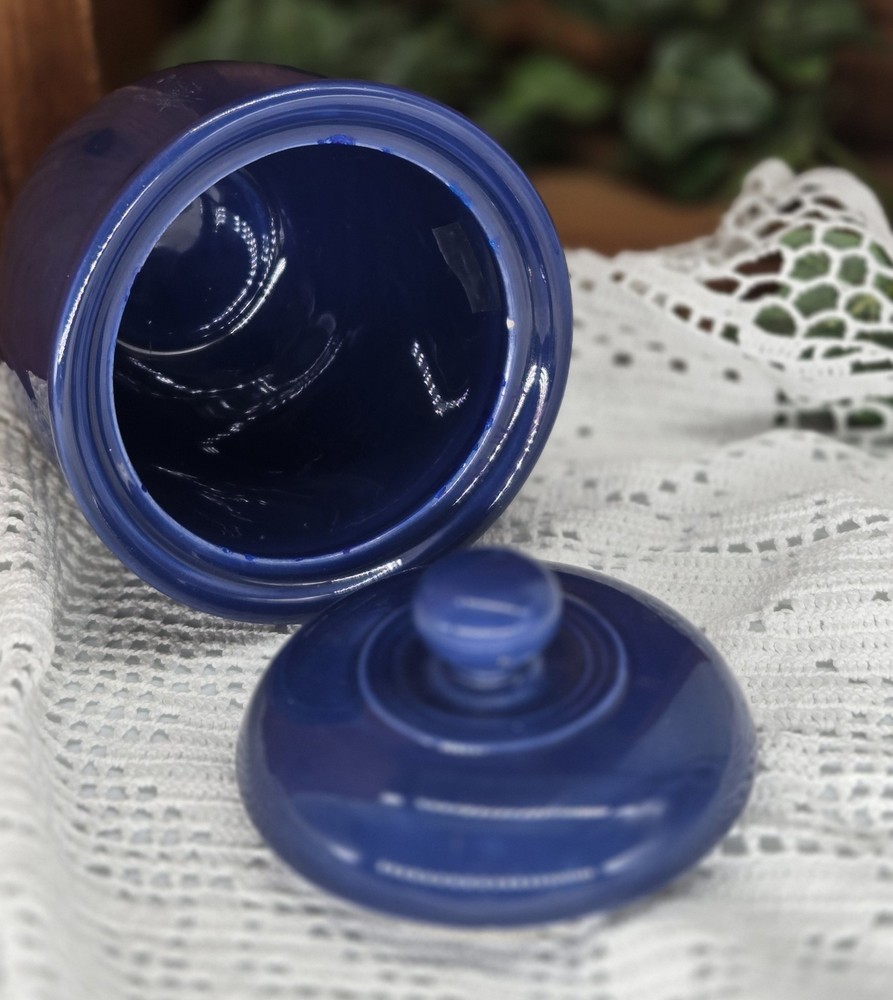 blue ceramic container (25064) hand painted