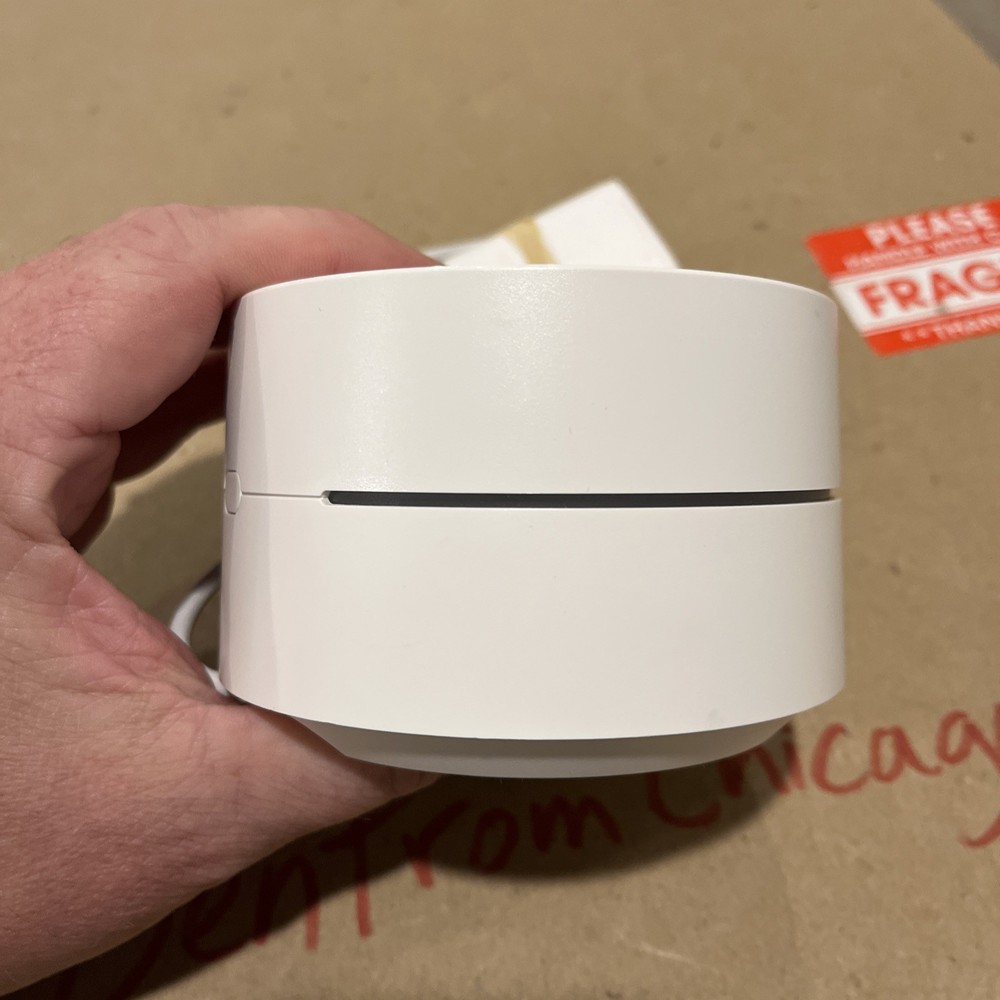 Google AC-1304 WiFi Solution Single WiFi Point Router / Pre-owned / Shipped Fast