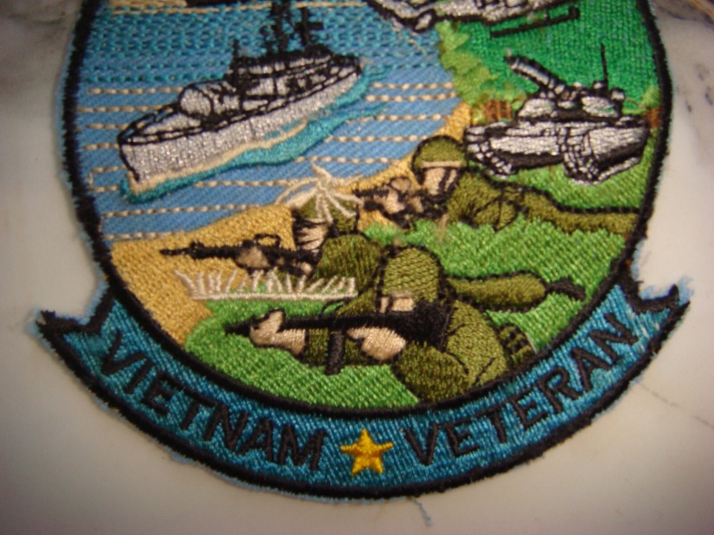 VIETNAM VETERAN COMMEMORATIVE PATCH
