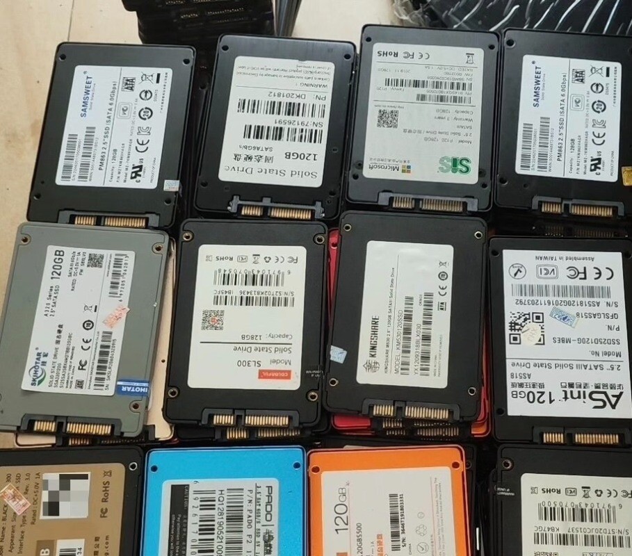 10Pcs 2.5in SSD Solid State Drive 240/256GB(Random) Laptop Desktop PC