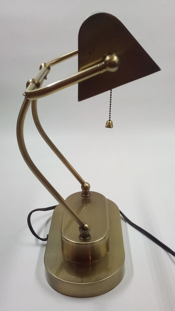 VINTAGE MCM BRASS DESK LAMP VERY NICE