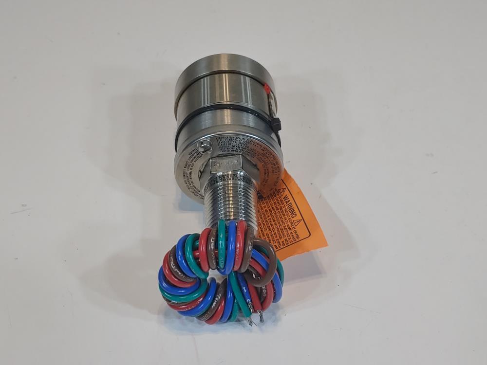 Custom Control Sensors Pressure Switch - Model: 611GZE8103