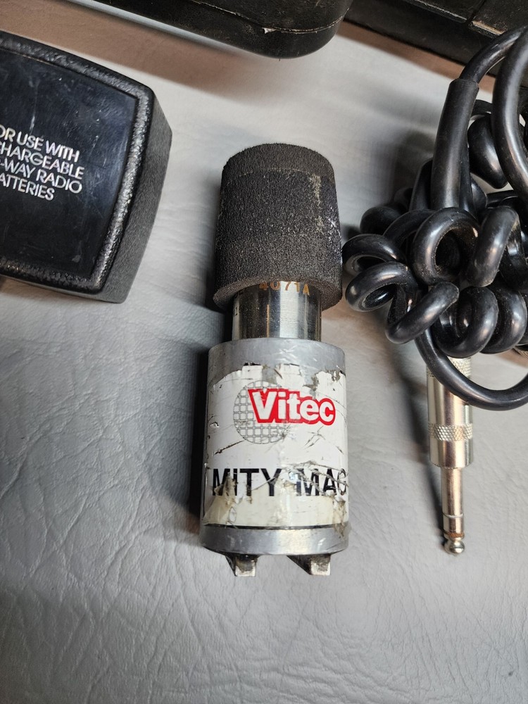 (Power Tested) - Vitec Mini-Analyzer Model 654 CS w/ Mity Mag 4071A