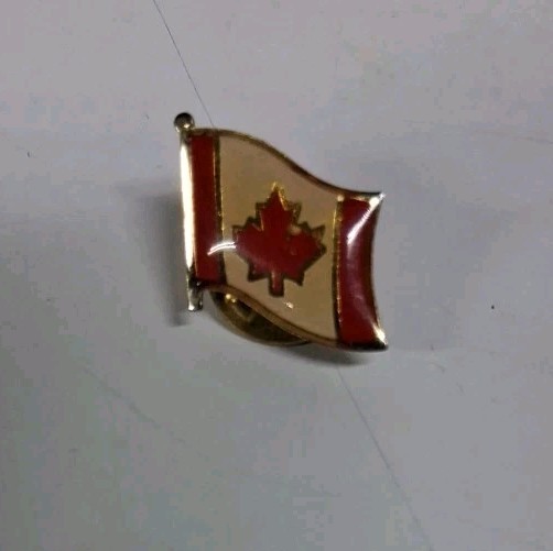 Enamel 'Canadian Flag' Lapel Pin