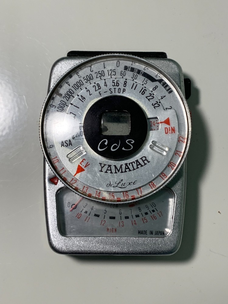 Yamatar de Luxe Hand Held Light DcS Light Meter Model NE-200 Exposure Meter