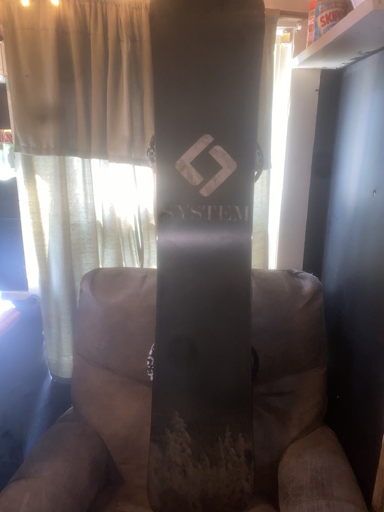 BRAND NEW Mens System Snowboard