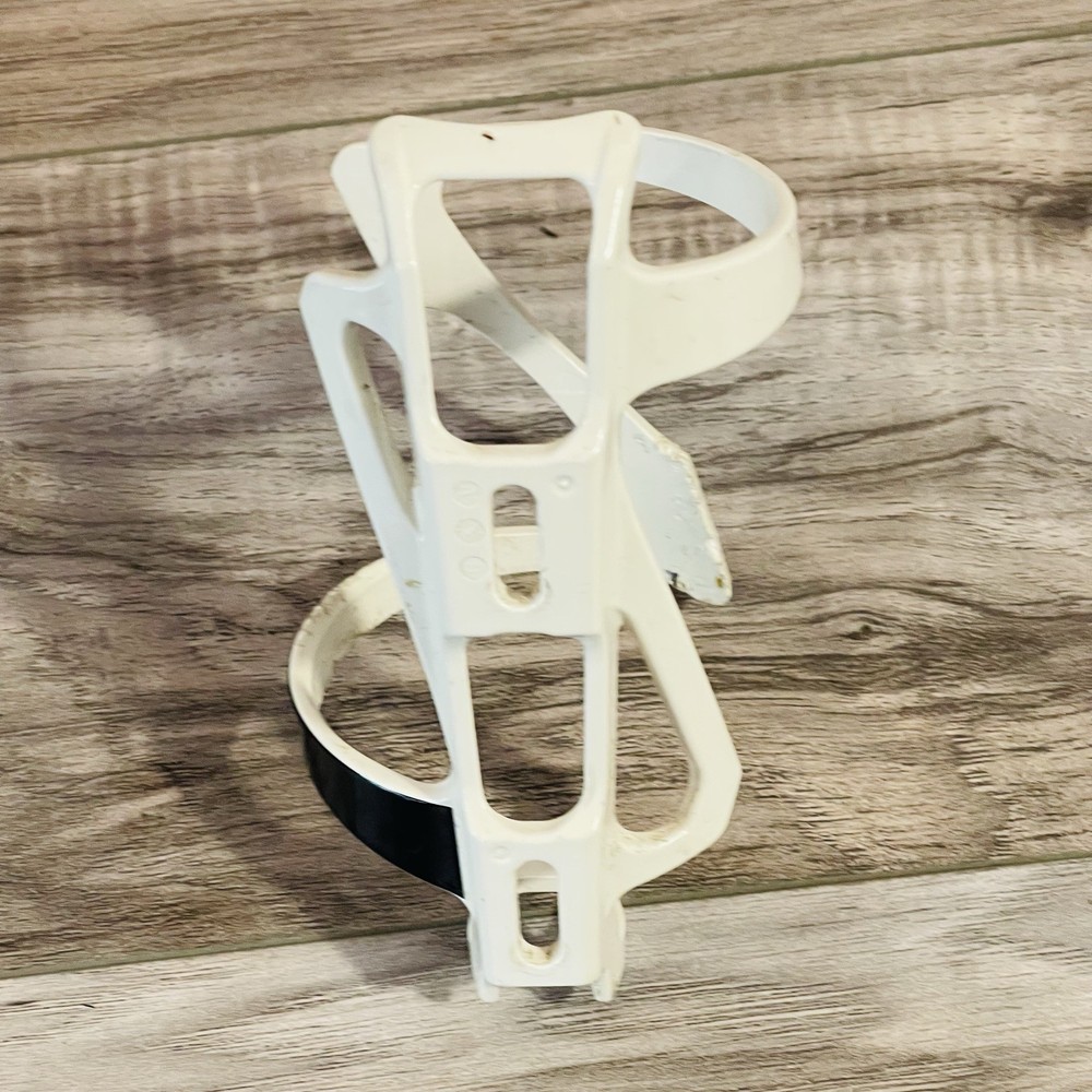 Used Specialized ZEE Bottle Cage Side Loading Right Entry White with Black