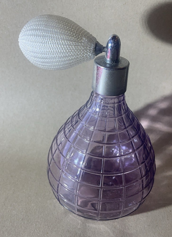 Art Glass Atomiser Perfume Bottle.