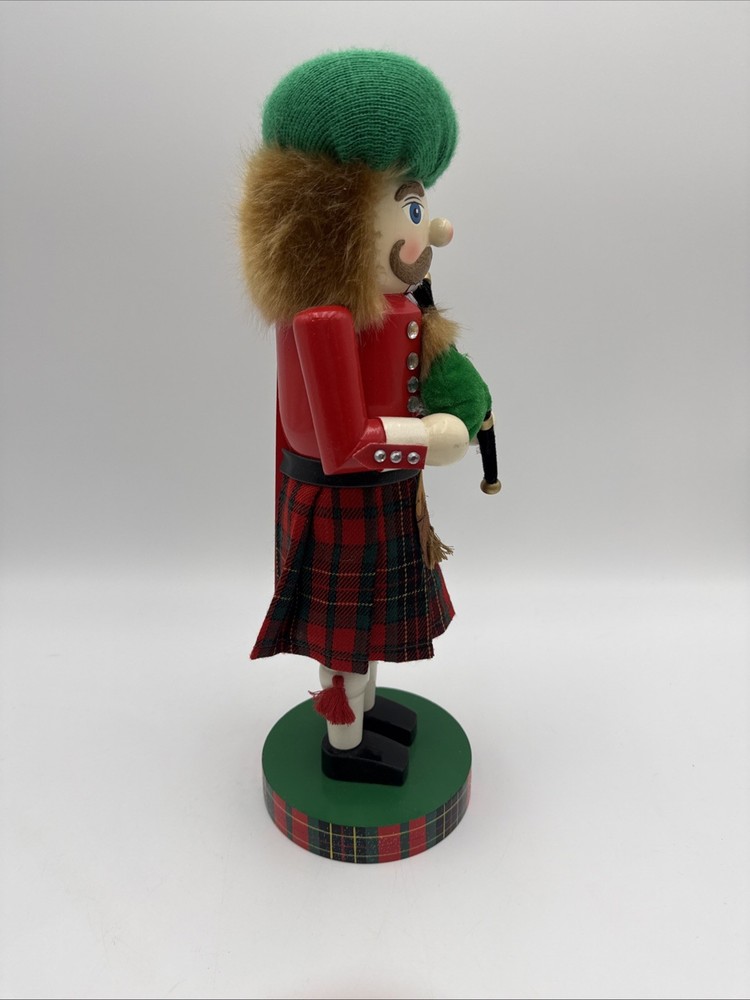 Nutcracker Village 2003 Wooden SCOTSMAN Nutcracker 14” with Box