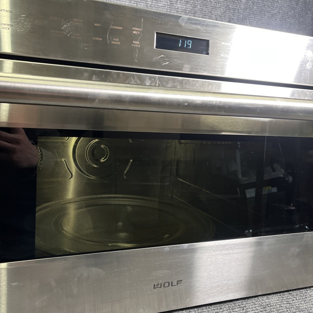 Wolf 30” E Series Professional Drop Down Door Microwave Oven Model MDD30TE/S/TH