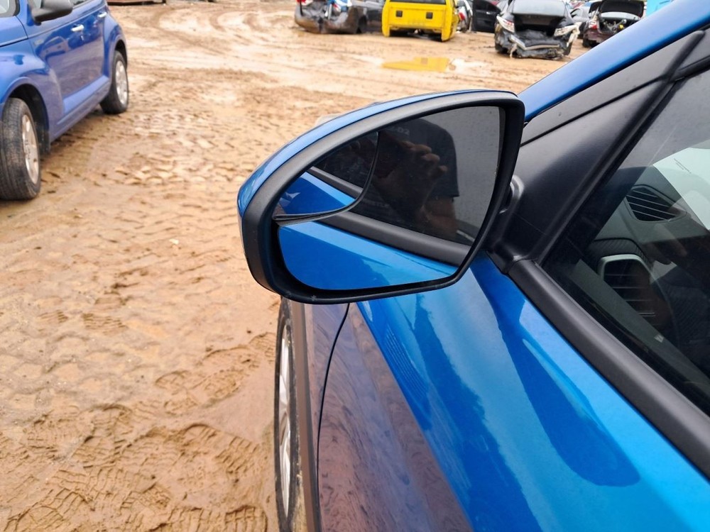 TUCSON 2019 Glove Box 4740376