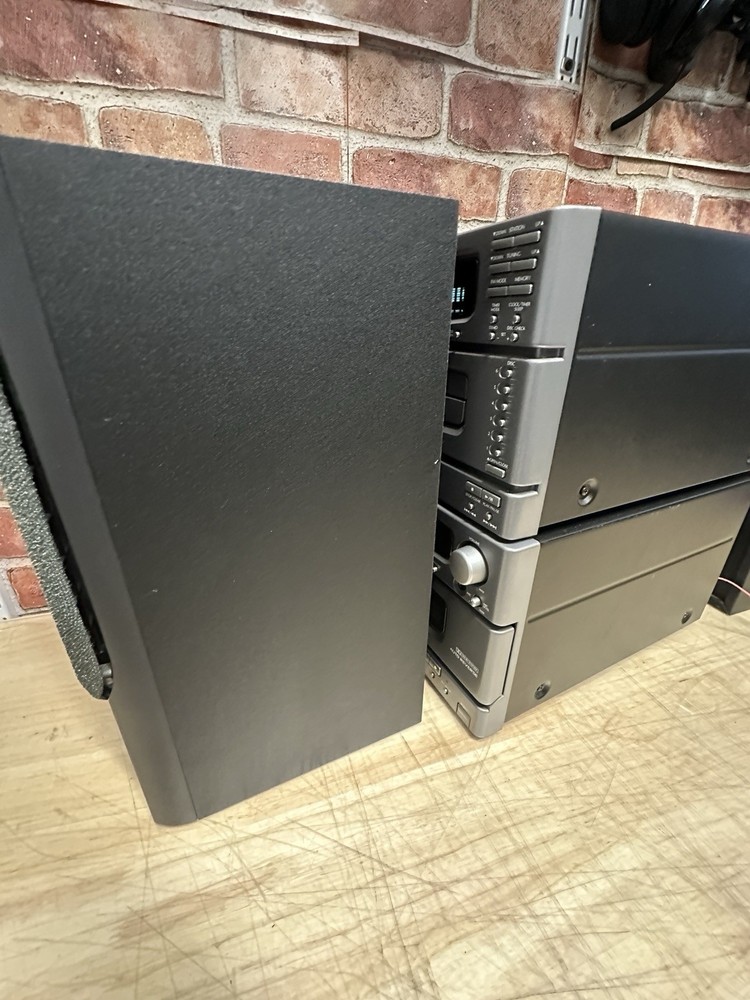 Denon D-C30 Micro Component HiFi 6 Disc Double Cassette Player (read)