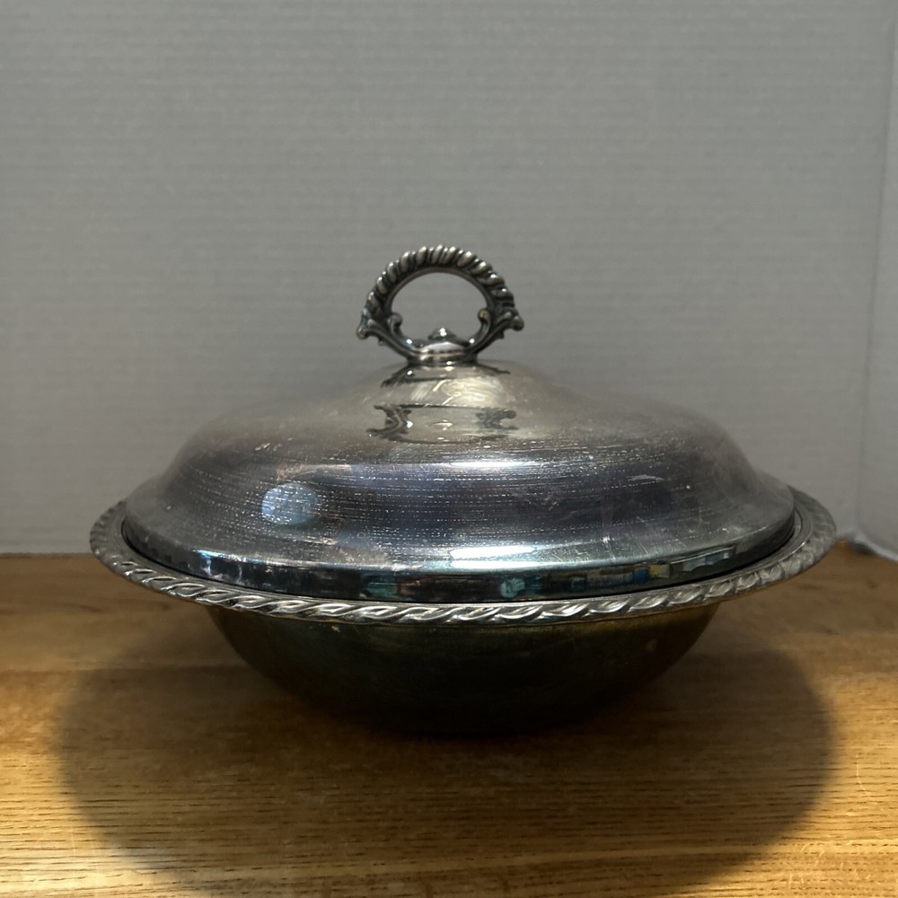 Vintage Silver Co. Round Covered Silver Plated Serving Dish