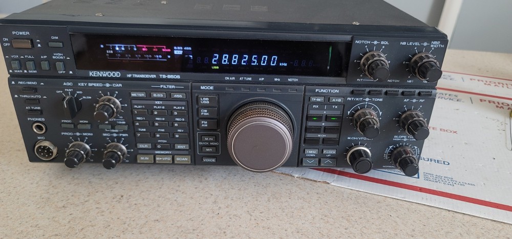 KENWOOD TS 850S HF TRANSCEIVER