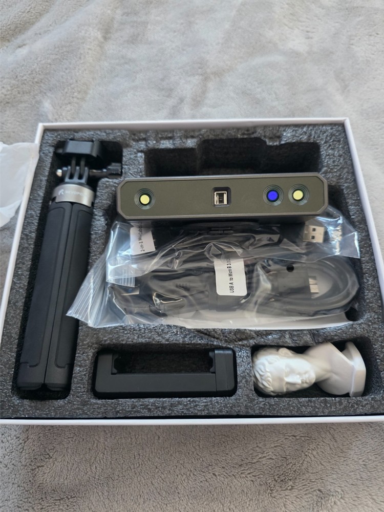 Revopoint MINI 3D Handheld Scanner with Dual-Axis Turntable