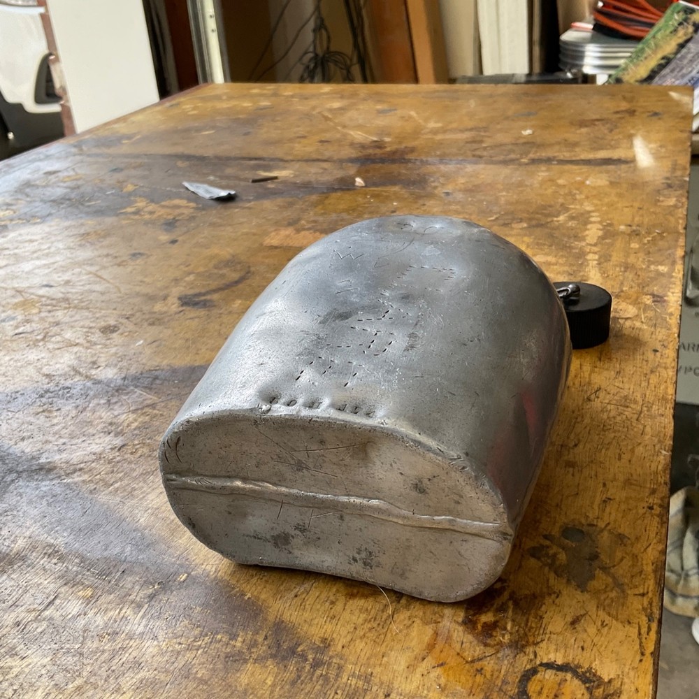 US Army 1918 canteen. Marked ‘clare’
