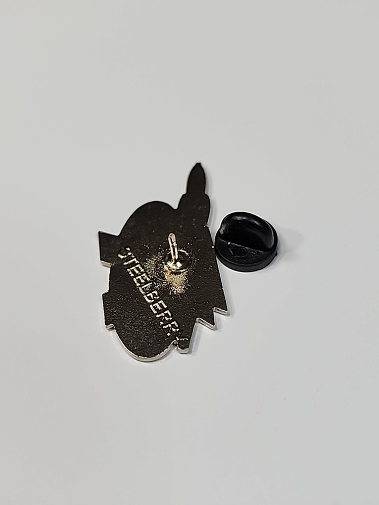 Rockets Lapel Pin Canada Maple Leaf