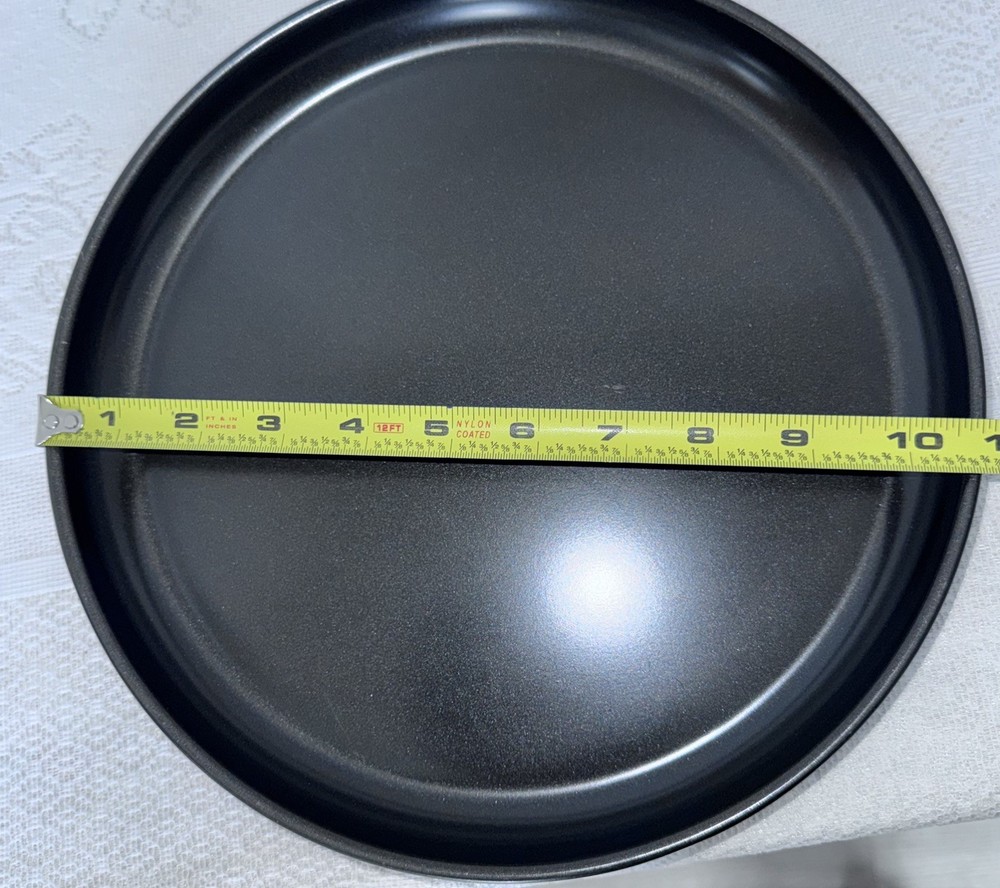 Waveware Microwave Food Warmer/Cook Covered Crisping Dish