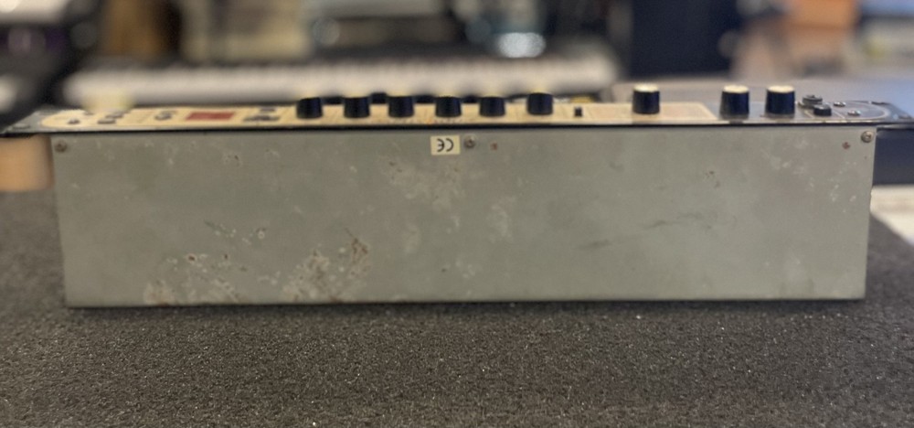 1996 Zoom Studio 1204 Digital Multi Effects Processor Silver w/ Power Cable