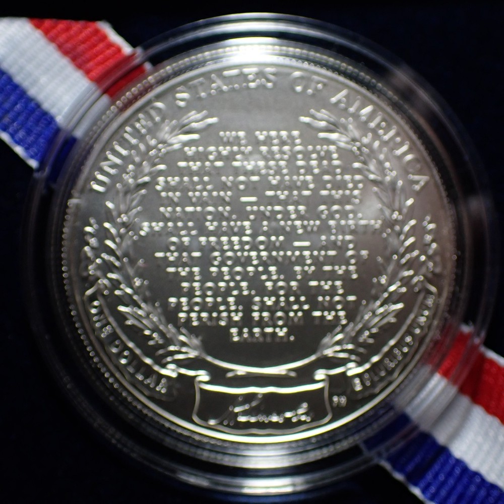 2009-P Abraham Lincoln BU Commemorative 90% Silver Dollar