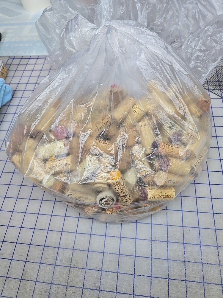 Wine Corks 2 Lbs. 10oz. Bulk Craft Corks By The Pound